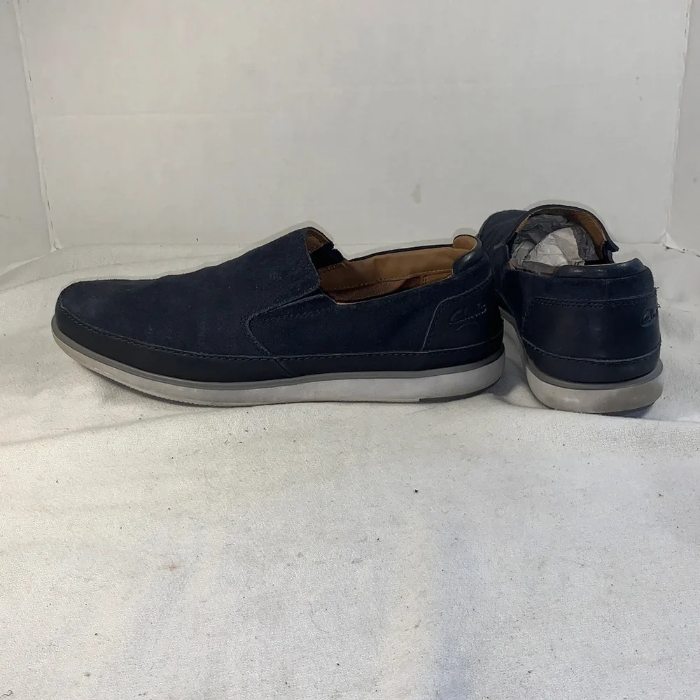 Clarks Men's Bratton B Laceless Suede Navy Slip-On Shoes